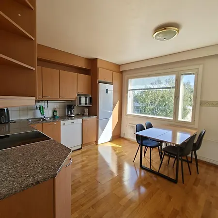 And Cloce To The Airport 75m2 App