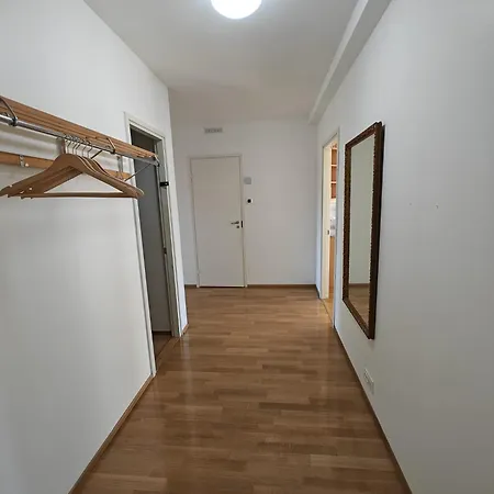 Apartamento And Cloce To The Airport 75m2 App