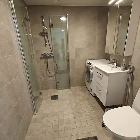 And Cloce To The Airport 75m2 App *